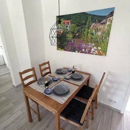 Flussufer - Altstadt *